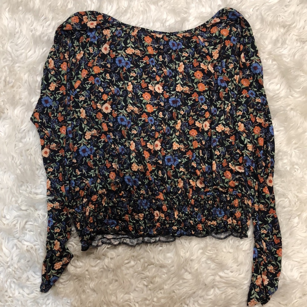American Eagle Floral Top - Picture 4 of 4